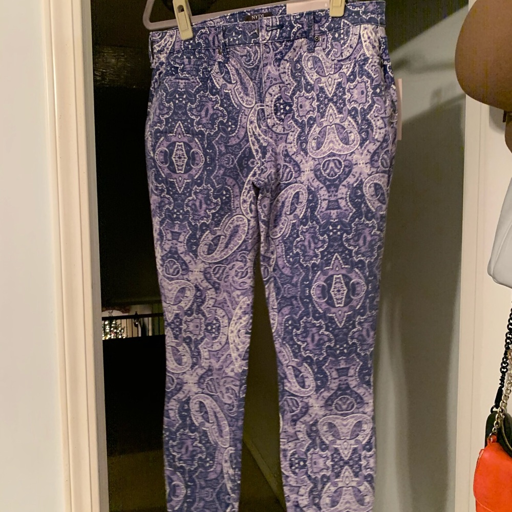 Chico’s Pattern Jean - Picture 3 of 4